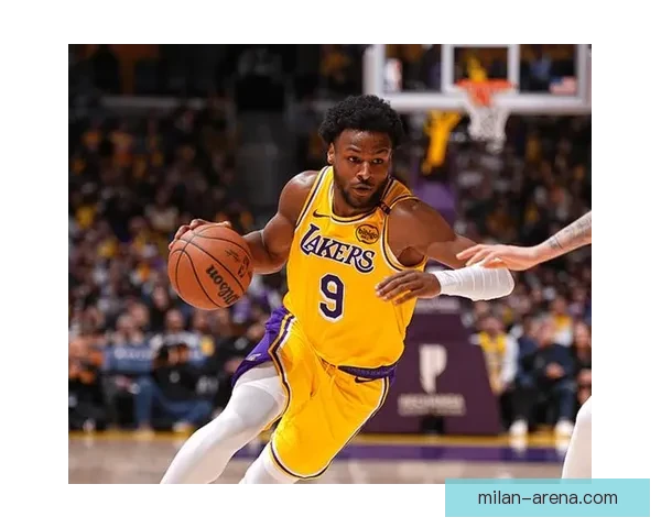 布朗尼回忆与父亲单挑比赛：赢得比赛后他不小心打碎了篮板